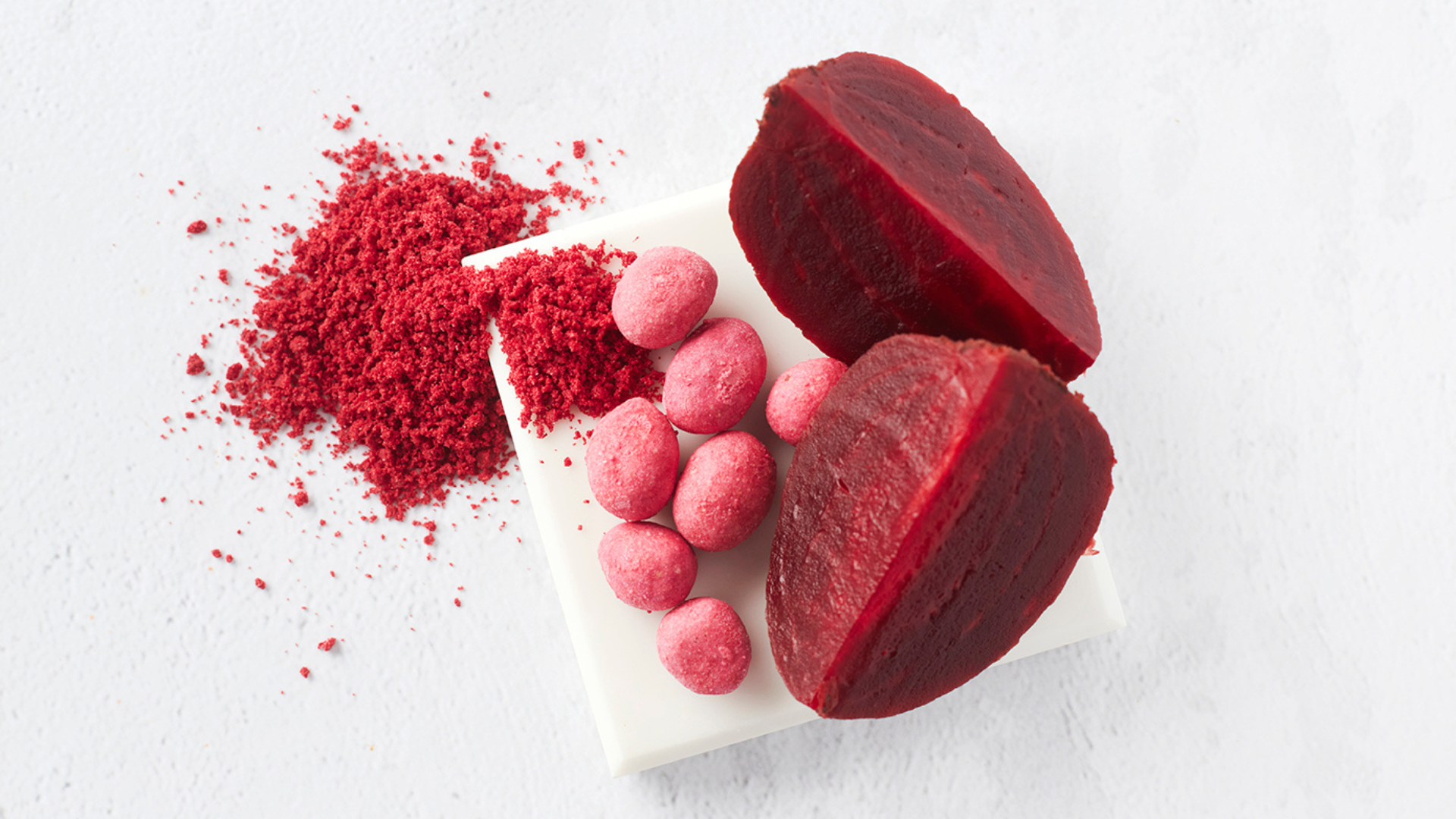 Beetroot coated nuts