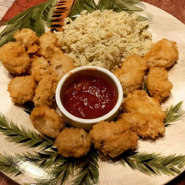 Popcorn "shrimp" using king oyster mushroom stems as the plant-based swap.