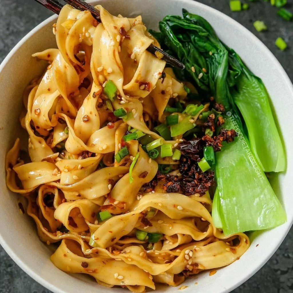 Chili garlic oil noodles