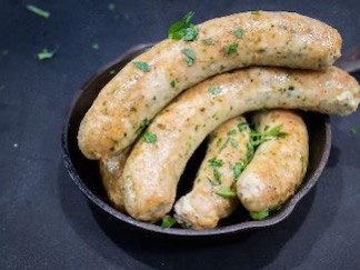 Ground chicken sausages blended with feta and a seasoning made of spinach and moringa powder. 
