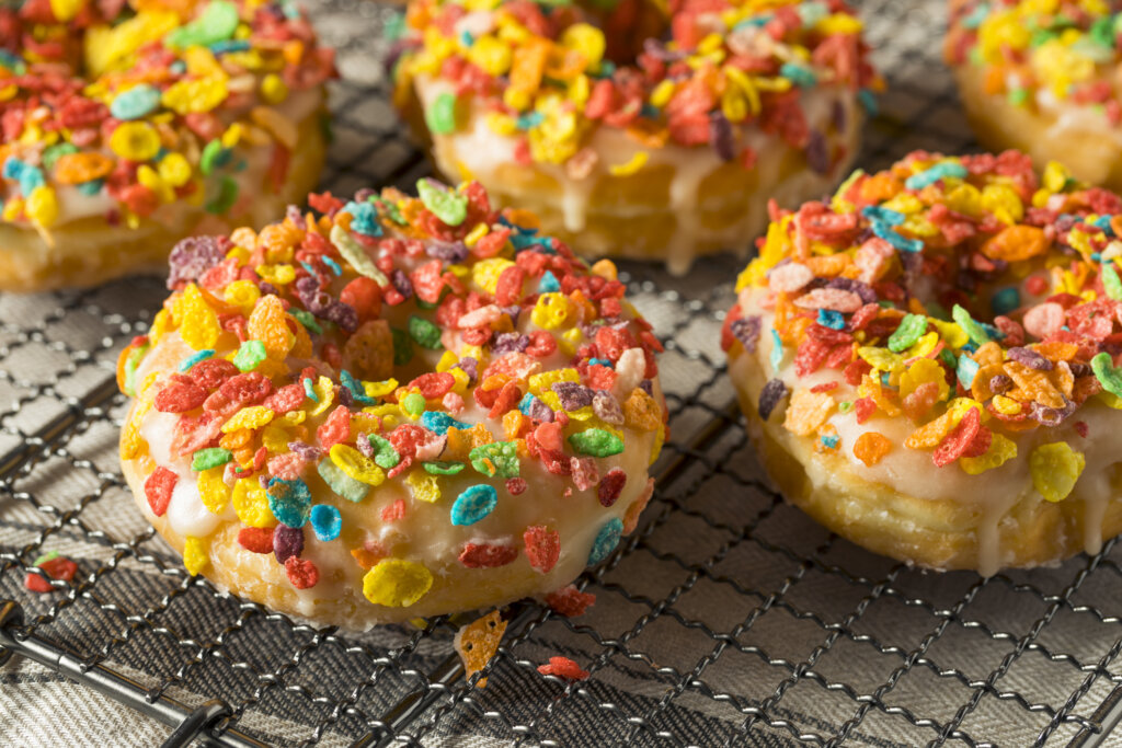 fruity pebbles doughnuts